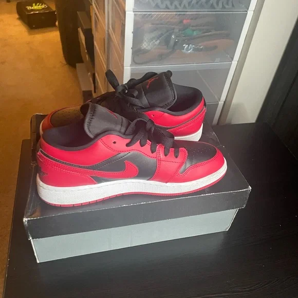 Red and white reverse bred 1’s - Picture 2 of 3